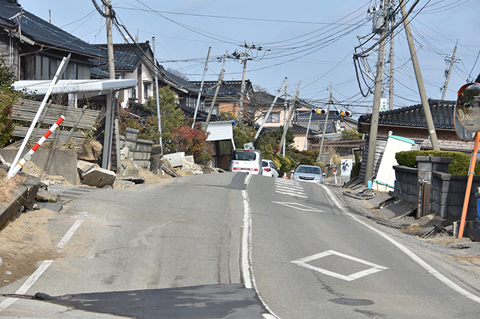 液状化で大きな被害が発生した内灘町西荒屋付近